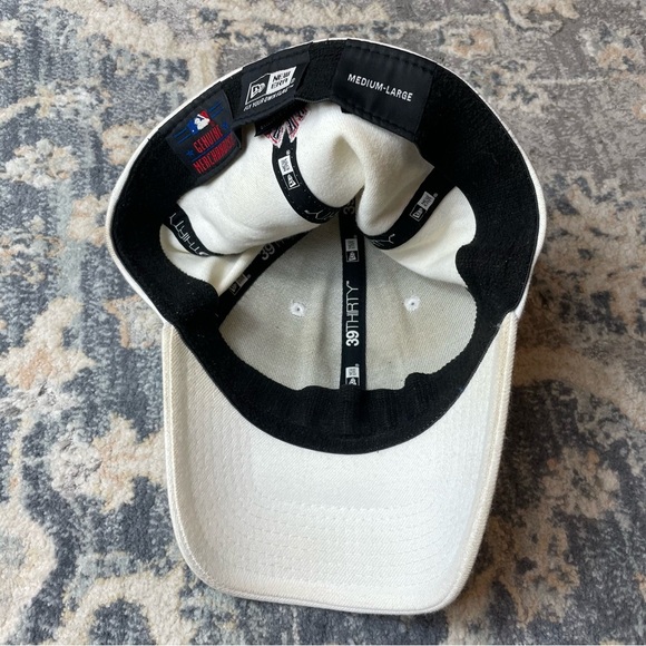 New Era White Yankees NY Logo Cap - Picture 3 of 5